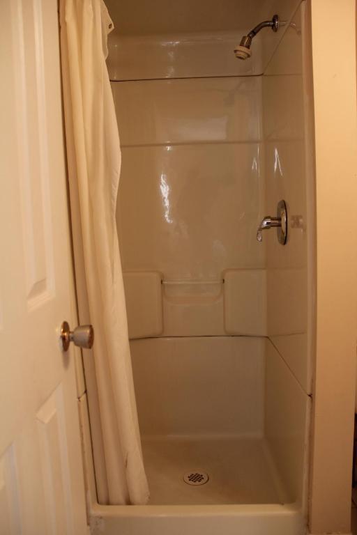 Niagara Inn & Suites الغرفة الصورة